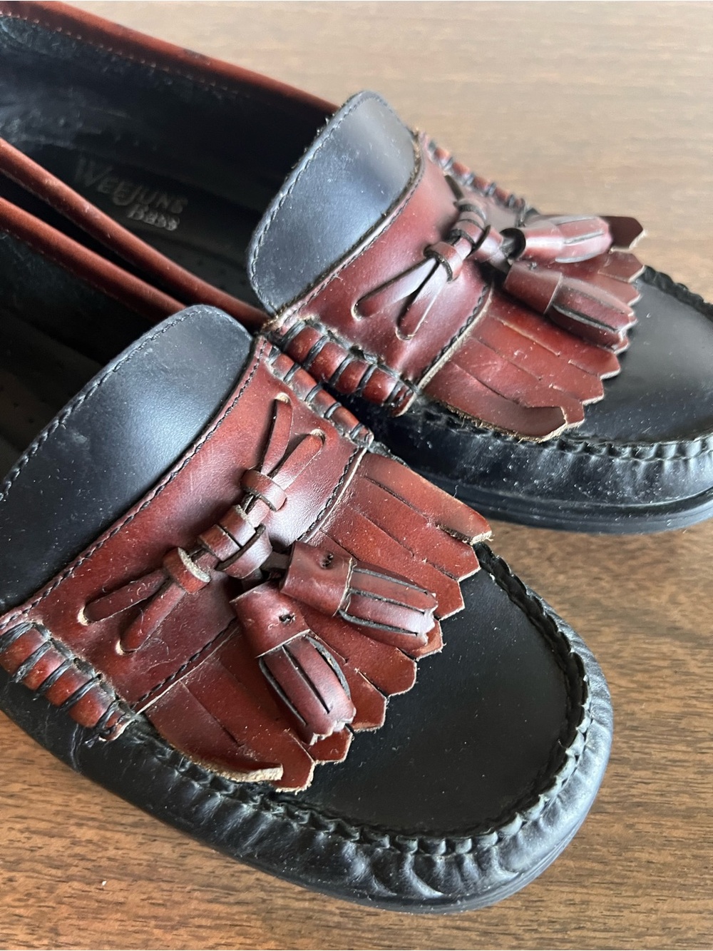 VTG GH Bass Weejuns 6.5M Setta Black Brown Leather Kiltie Tassel Loafers Brazil - Picture 2 of 10